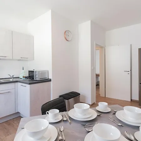 Im Gruenen Von Mit Balkon Und Wlan Apartmán